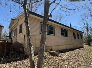 30880 E Maxton Rd, Drummond Island, MI 49726