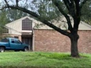 10010 Strawgrass Dr, Houston, TX 77064