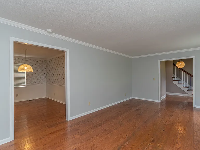 7830 Cove Ridge Dr — Photo 25