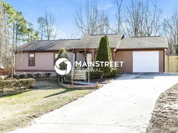 6322 Garden Ln, Flowery Branch, GA 30542