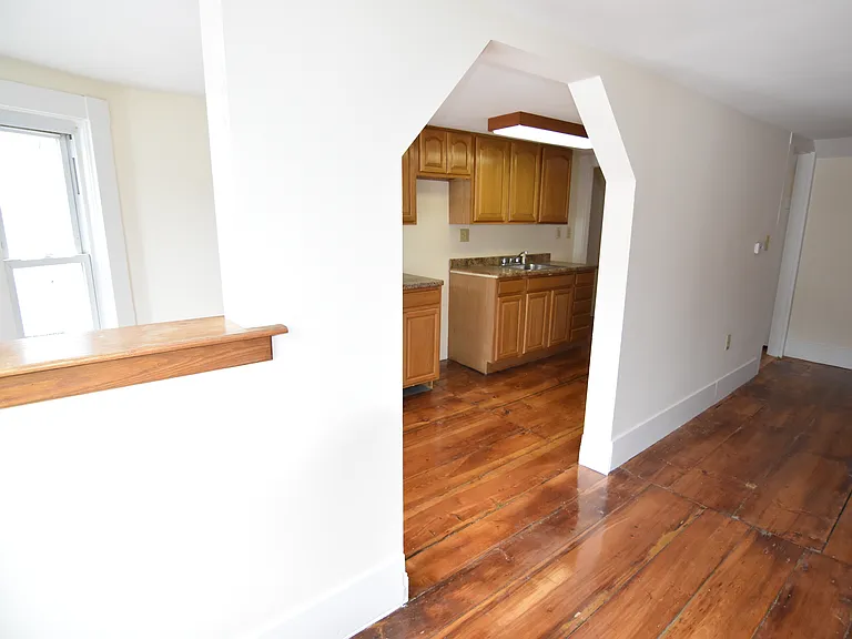 20-24 Walnut St #3 — Photo 9