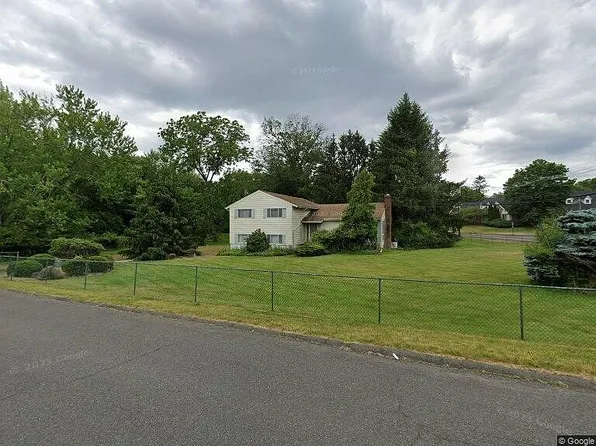 75 Green Valley Dr, Warren, NJ 07059