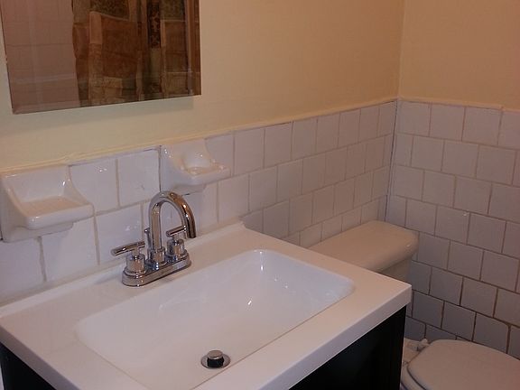 5th image of 579 Franklin Ave