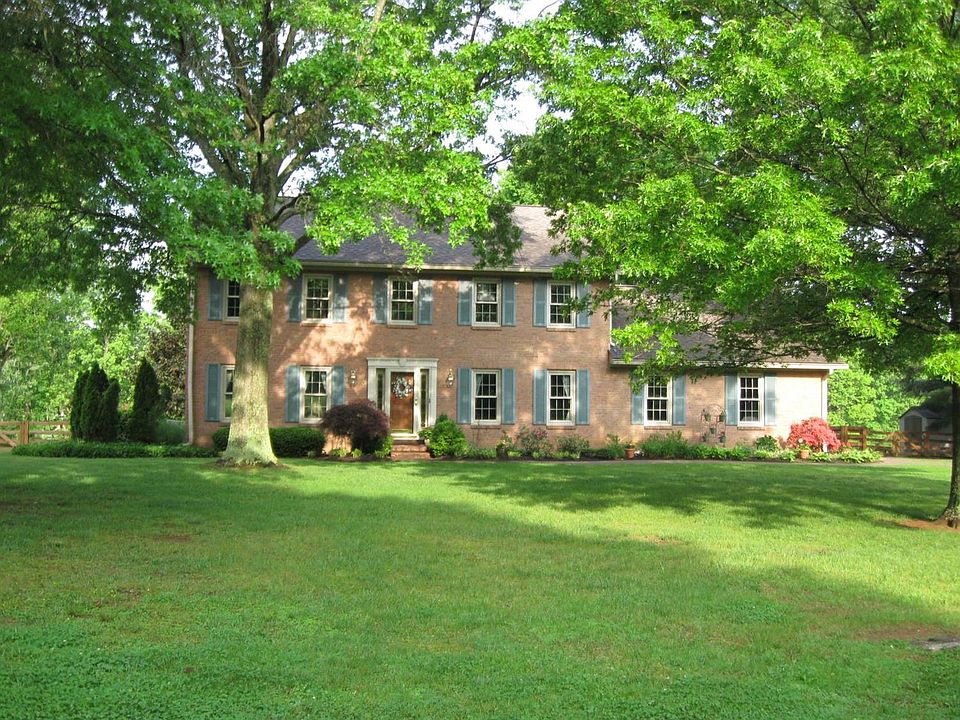 1st image of 88 Summertree Dr