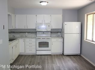 55589 Red Arrow Hwy #2, Lawrence, MI 49064