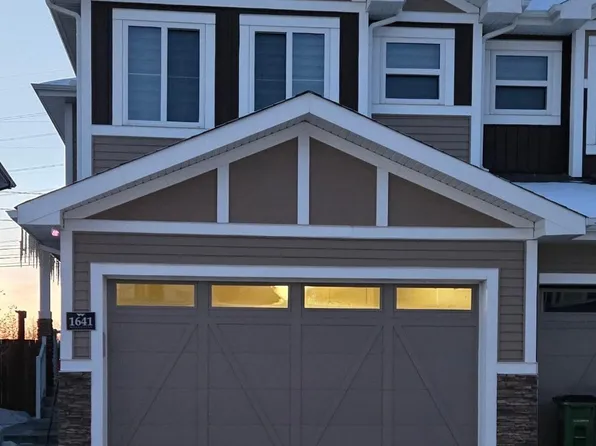 1641 Enright Way NW, Edmonton, AB T6M 0Z3