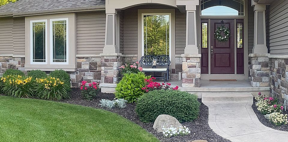 14689 N Horseshoe Bnd, Middlebury, IN 46540 | Zillow