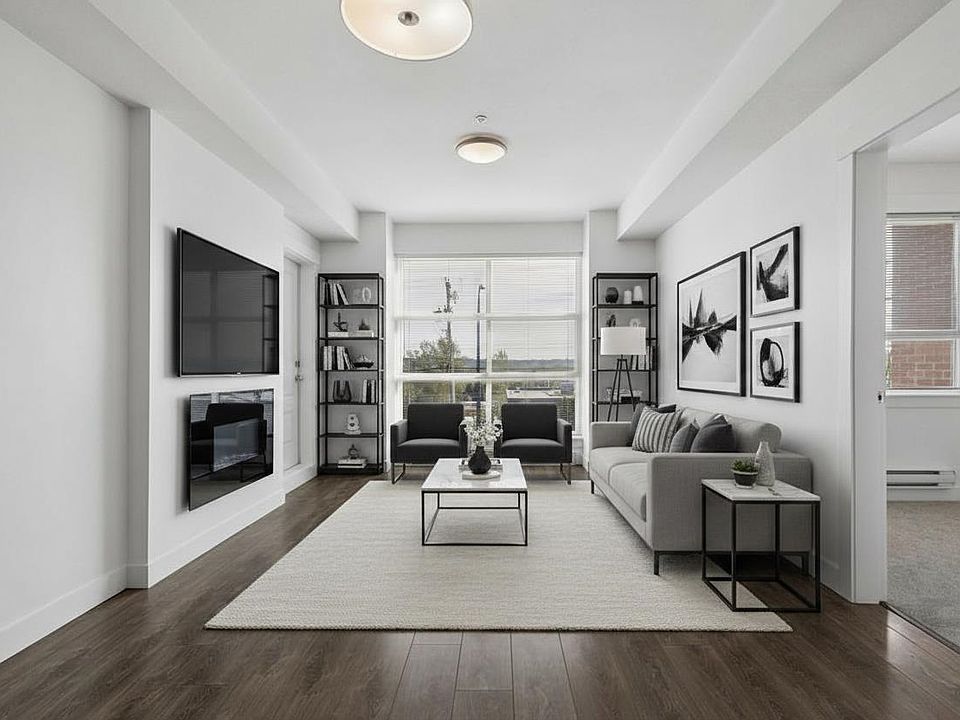 1st image of 827 Roderick Ave #205