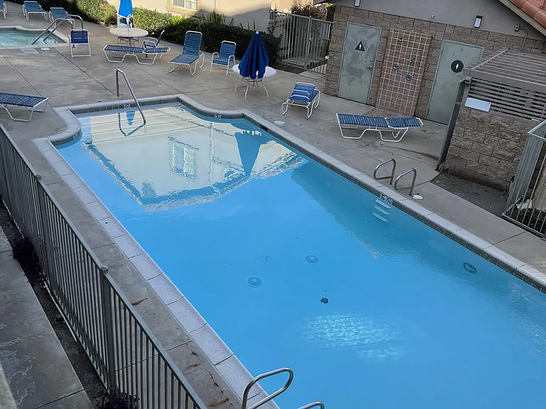 1525 E Spruce St #B — Photo 19