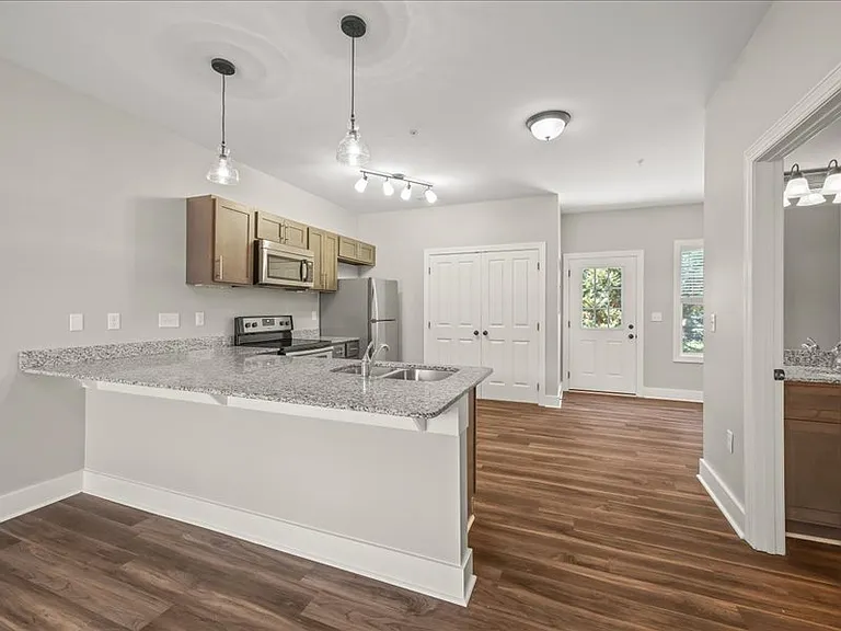 418 W Stevens St — Photo 10