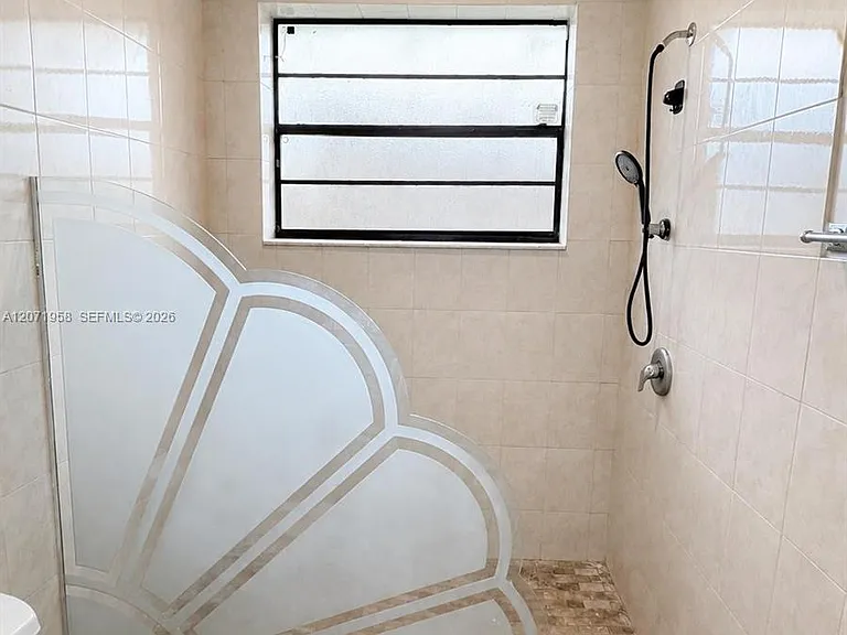 8142 Silver Palm Ct #17 — Photo 19