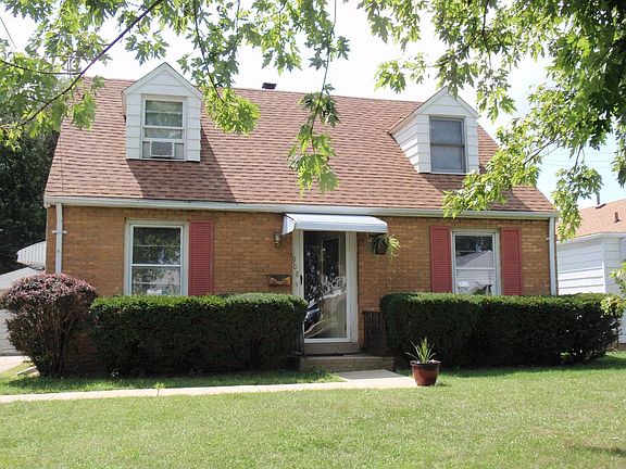 2nd image of 908 W Forrest Hill Ave