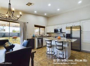 8735 W Royal Palm Rd, Peoria, AZ 85345