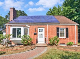 3 Benham St, Springfield, MA 01109