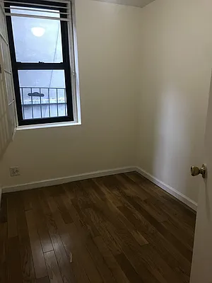 Rented by Town Residential | media 27