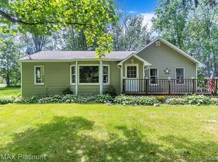 2317 Nichols Rd, Flushing, MI 48433