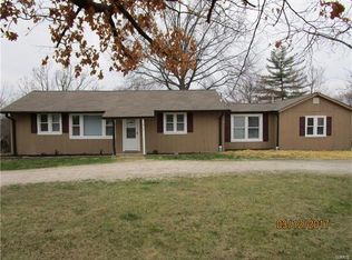 1917 Atkinson Rd, High Ridge, MO 63049