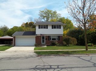 604 N Harris St, Saline, MI 48176