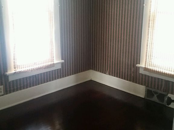 5th image of 2222 13th Ave