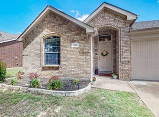 801 W Bend Blvd, Burleson, TX 76028