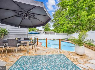 11700 Seven Locks Rd, Potomac, MD 20854