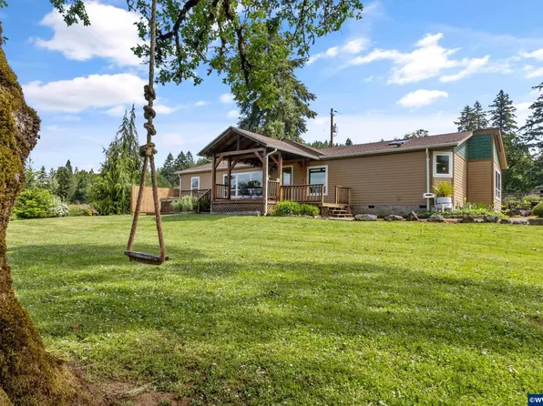 5150 Liberty Rd, Dallas, OR 97338