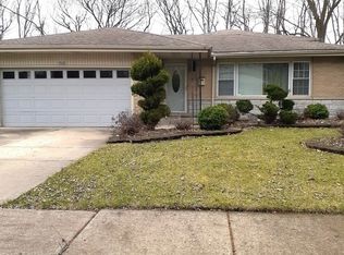 15831 Dante Dr, South Holland, IL