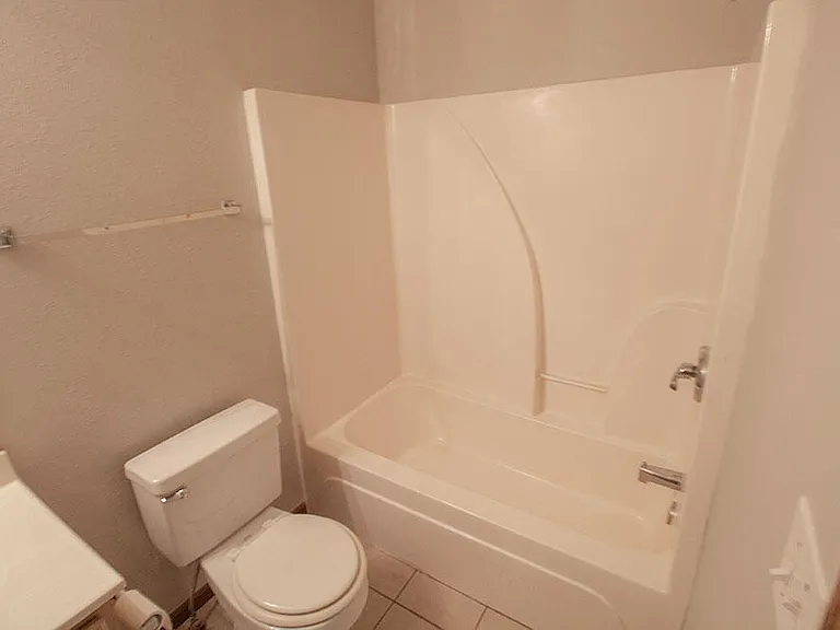 1516 Citadel Dr — Photo 21
