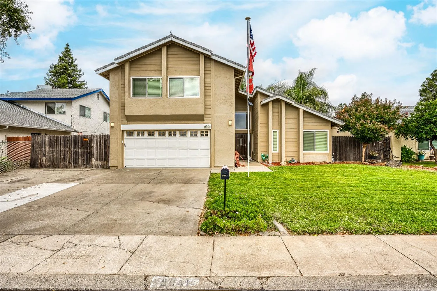 9041 Meadowsweet Way photo 1