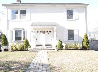 32 Westview Ave, Rye Brook, NY 10573