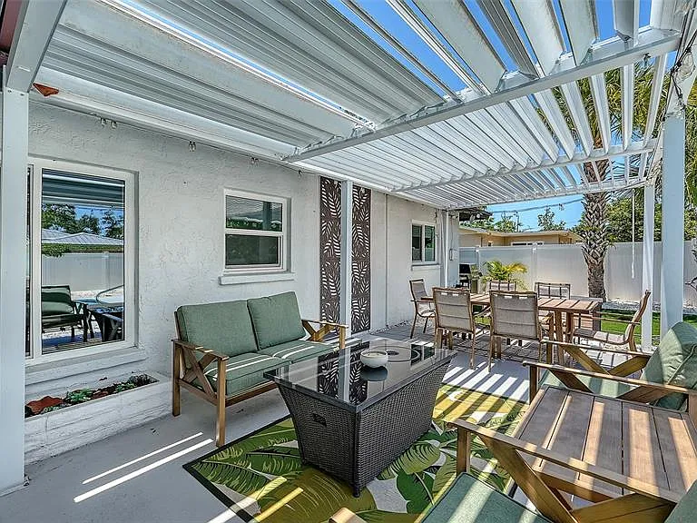 1302 Mango Ave — Photo 40