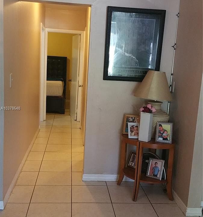 2nd image of 2140 NE 170th St
