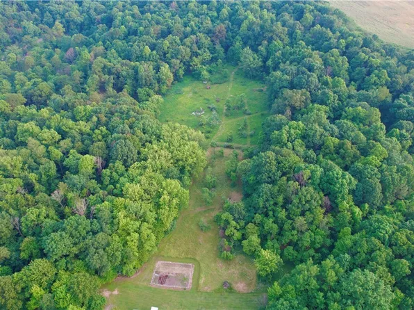 Dundee Strasburg Rd NW, Strasburg, OH 44680