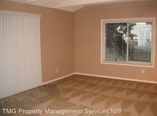 2761 NE Bryant St, Portland, OR 97211