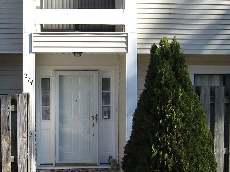 Front with two patios