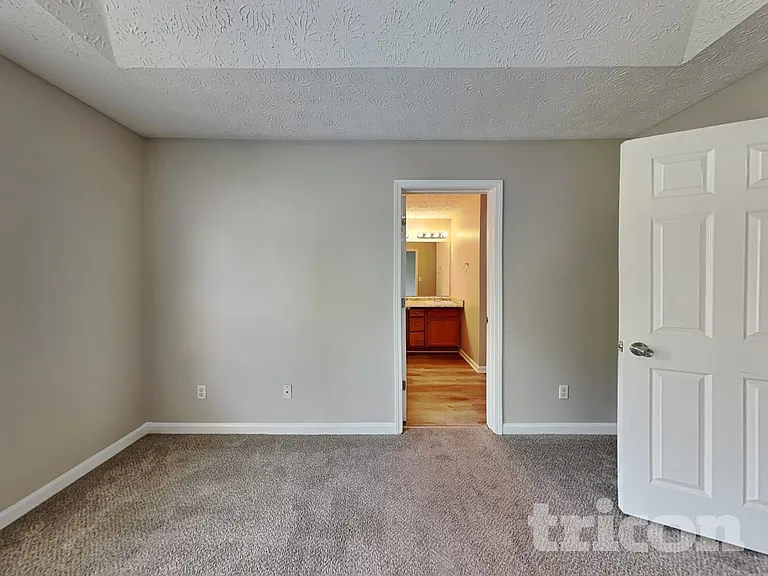 3886 Ligney Creek Ct — Photo 7