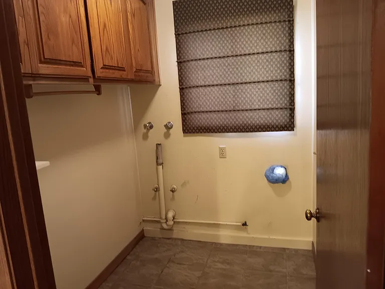 5917 Burke Way — Photo 7