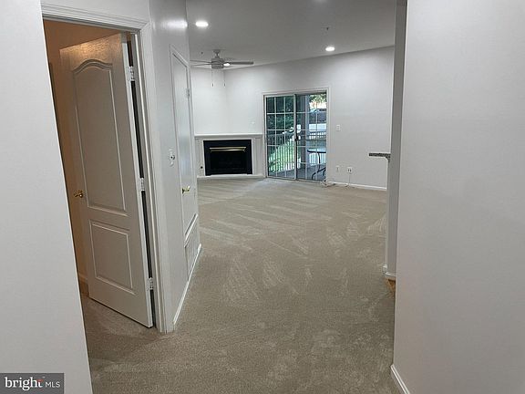 5th image of 7704 Haynes Point Way Unit F