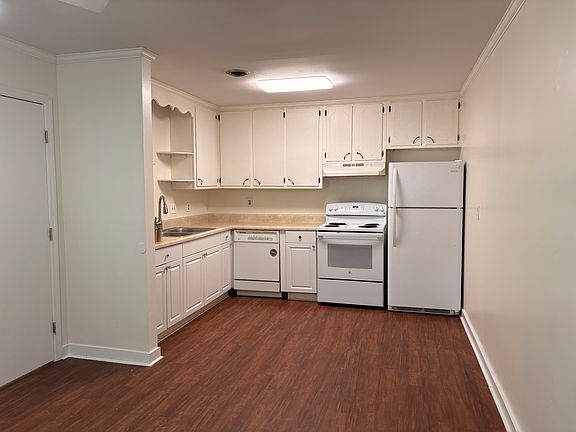 3rd image of 636 Harpeth Bend Dr #A