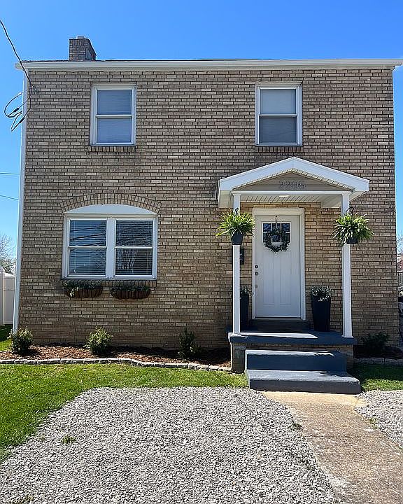 1st image of 2205 Fairview Ave