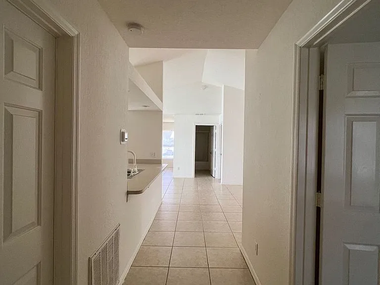 2340 86th Dr — Photo 7