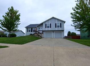 32626 W 172nd St, Gardner, KS 66030