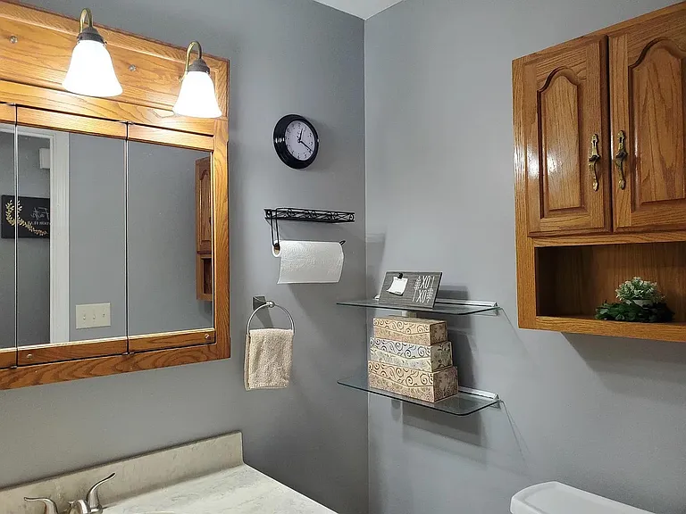 807 S Walnut St — Photo 7