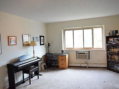 1st image of 4939 S Dorchester Ave APT 4B