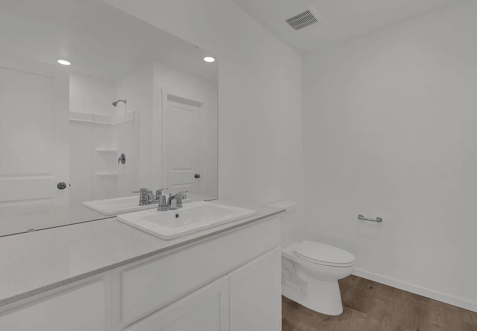 3 bed, 2.5 bath, 1378 sqft, $2,290 — Photo 4