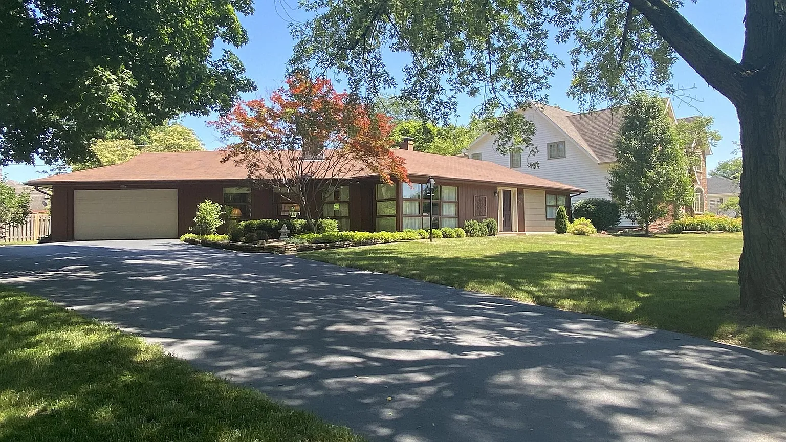 921 Aurora Way photo 1