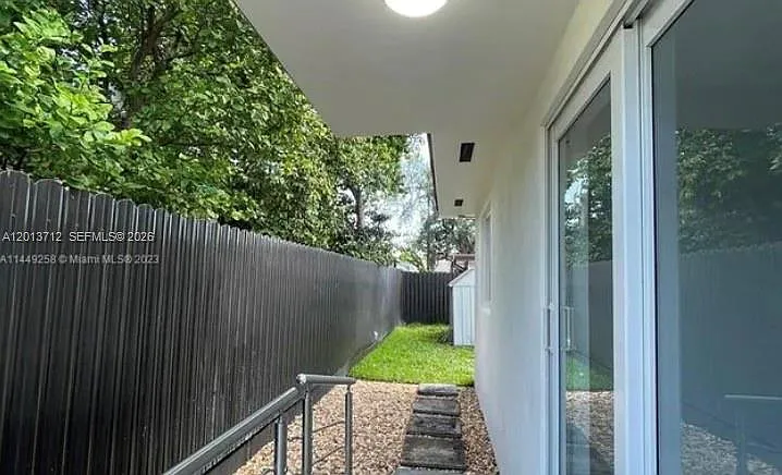 6820 SW 13th Ter — Photo 24