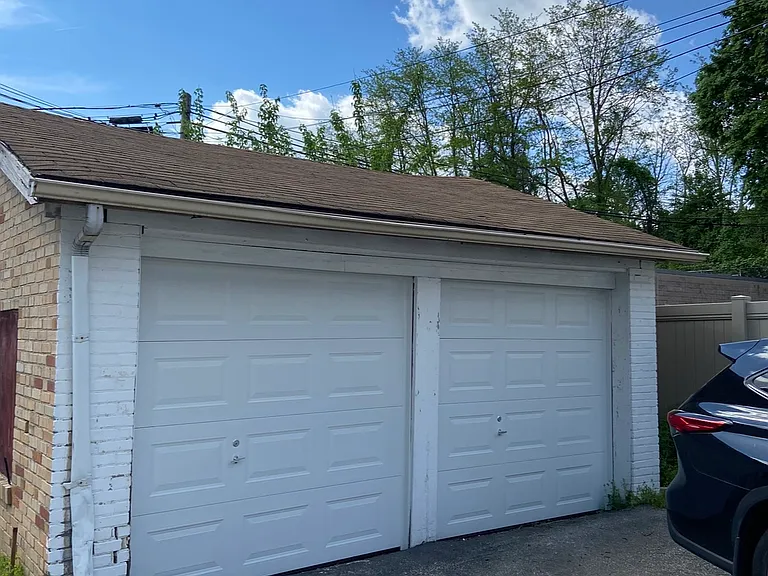 100 N Aberdeen Ave — Photo 1
