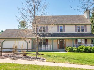 1430 Sunnyridge ROAD, Pewaukee, WI 53072