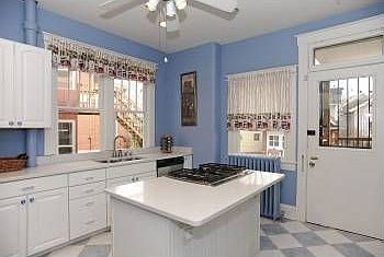 2nd image of 2027 Boulevard Napoleon